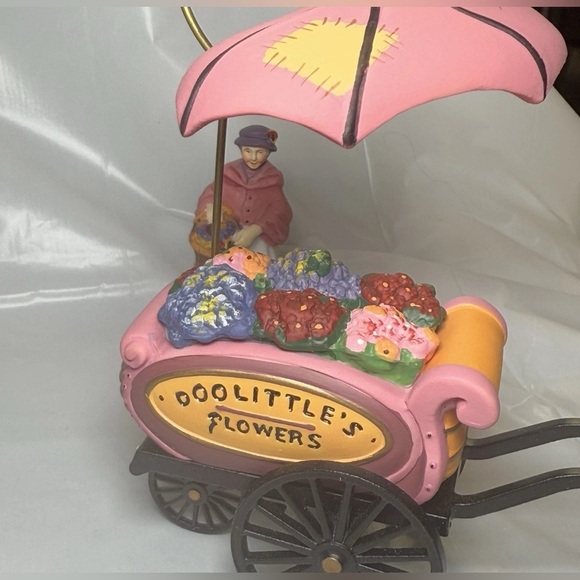 Department 56 Lot Of 3 Chelsea Market Monger Cart Mistletoe Curiosities Flower - Picture 8 of 11